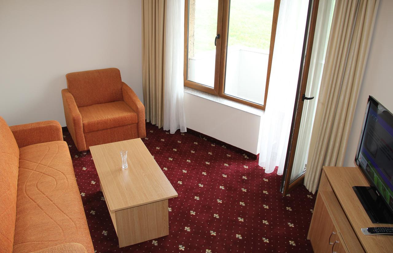 Hotel Coop Rozhen Pamporovo Exterior photo